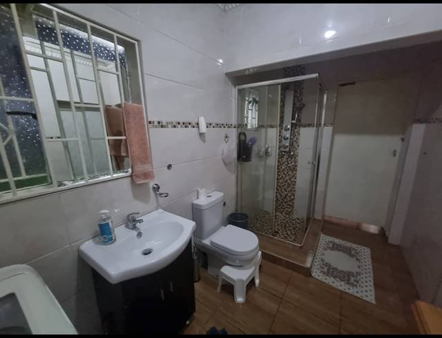 4 BEDROOM HOUSE FOR SALE IN FALCON RIDGE